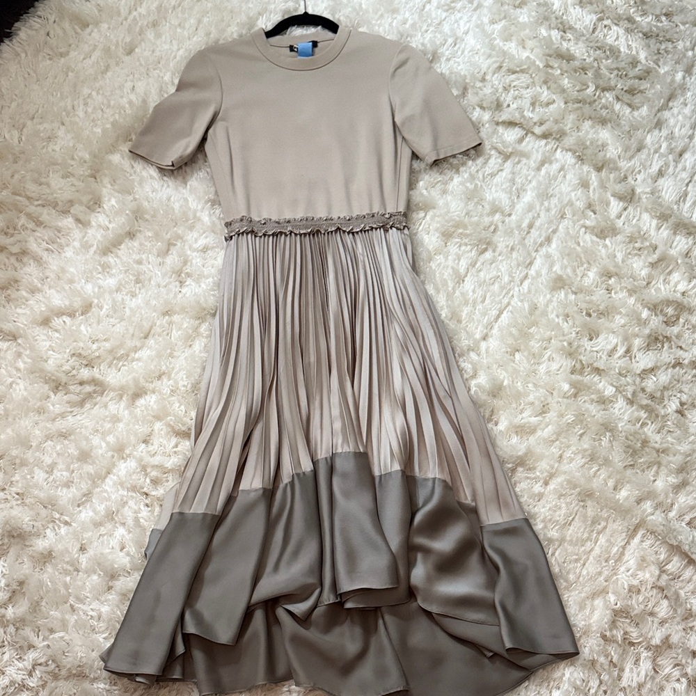 Club Monaco Beige Top